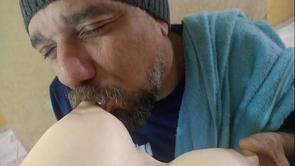 SUCKING BICUD&Otilde_ES TITS WITH THE OGRO LEO