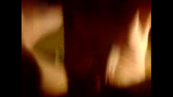 Il ragazzo tedesco Jung si masturba con un dildo anale