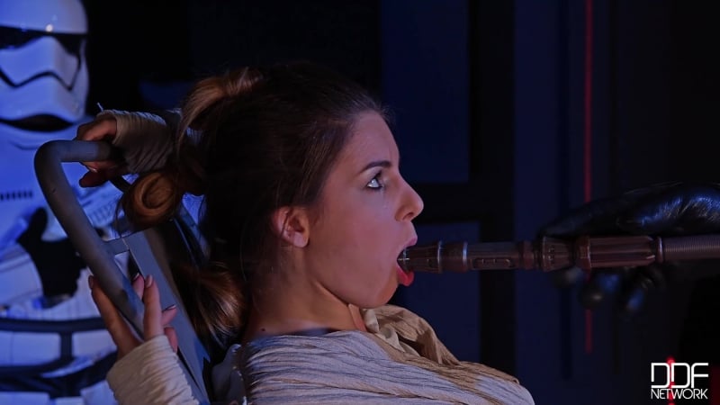 Stella cox parodia porno di star wars