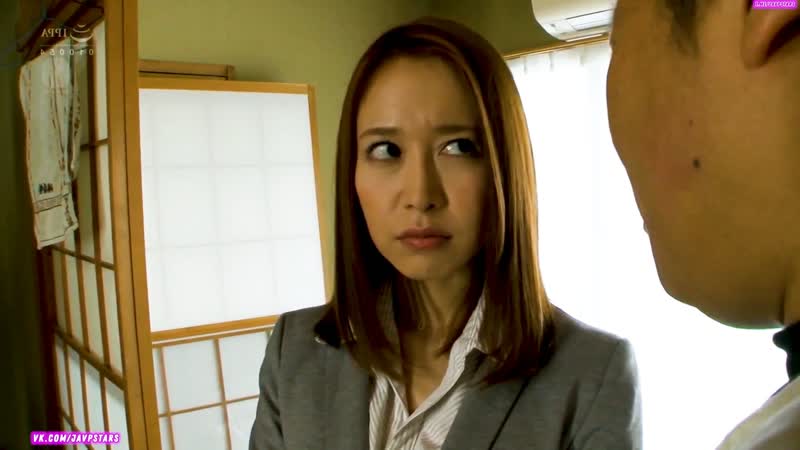 Yu Shinoda kam, um die Baustelle zu überprüfen, wurde aber von einem lüsternen Vorarbeiter gefickt (Jav-Porno). Shinoda Yu Japaner lutscht junge Leute und belästigt Sex