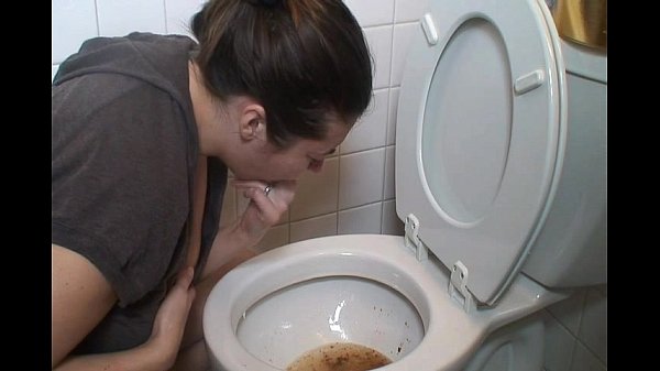 Bruna vomita vomito vomito vomito conati di vomito