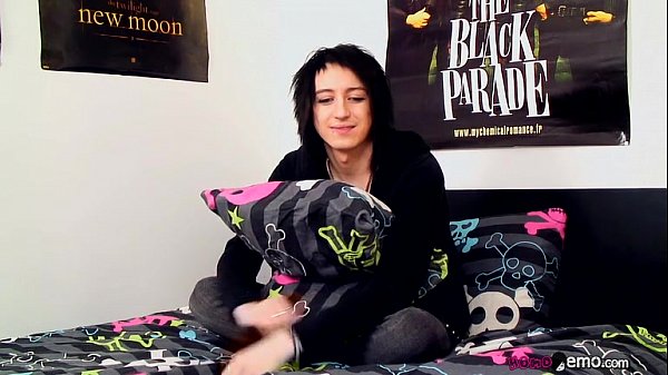 Mylo Fox si masturba